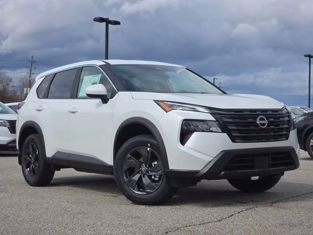 2026 Everest White Pearl Tricoat Nissan Rogue SV AWD SUV