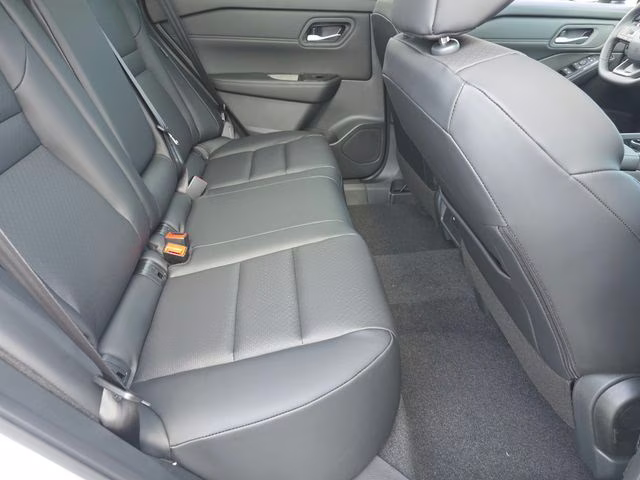2026 Everest White Pearl Tricoat Nissan Rogue Dark Armor AWD SUV