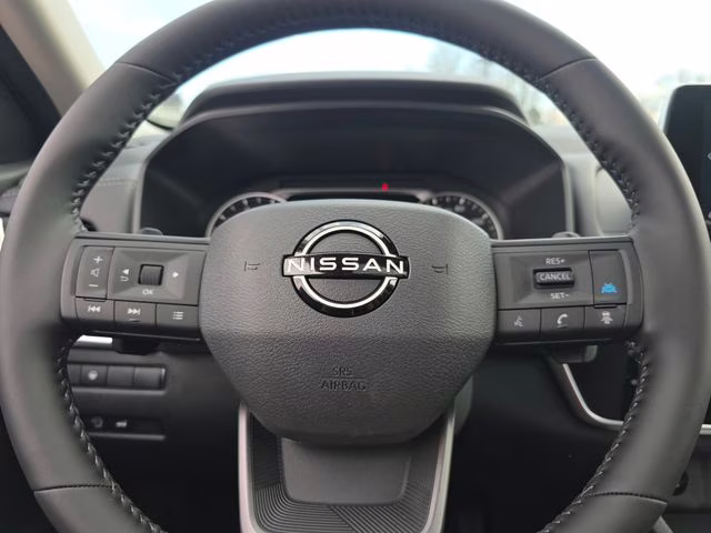 2026 Everest White Pearl Tricoat Nissan Rogue Dark Armor AWD SUV