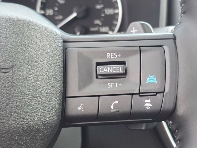 2026 Everest White Pearl Tricoat Nissan Rogue Dark Armor AWD SUV