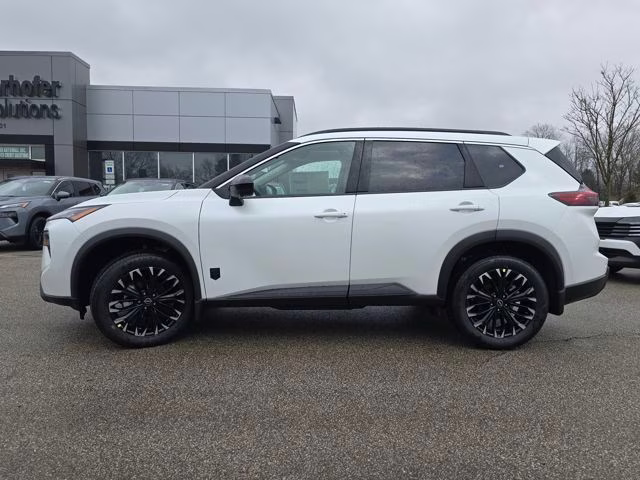 2026 Everest White Pearl Tricoat Nissan Rogue Dark Armor AWD SUV