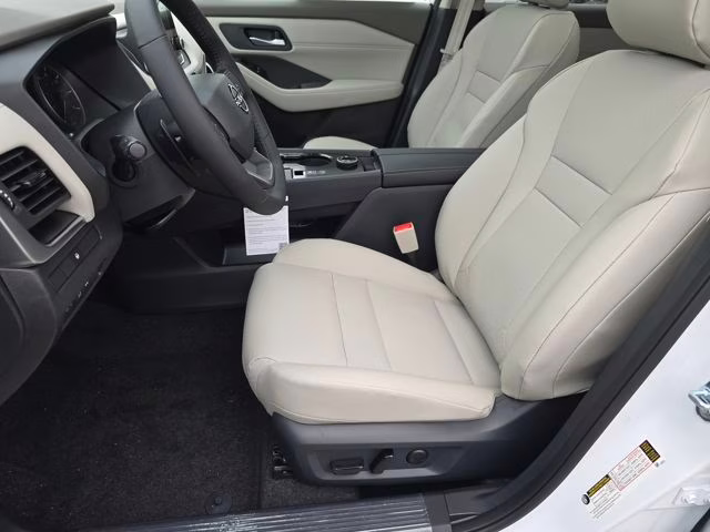 2026 Everest White Pearl Tricoat Nissan Rogue Dark Armor AWD SUV