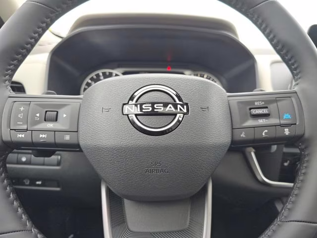2026 Everest White Pearl Tricoat Nissan Rogue Dark Armor AWD SUV