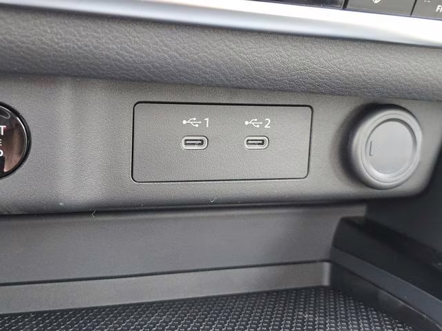 2026 Everest White Pearl Tricoat Nissan Rogue Dark Armor AWD SUV