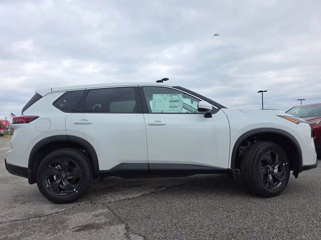 2026 Everest White Pearl Tricoat Nissan Rogue SV AWD SUV