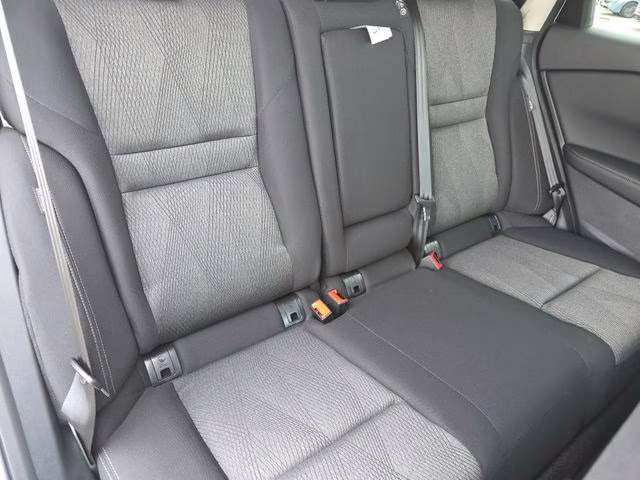 2026 Everest White Pearl Tricoat Nissan Rogue SV AWD SUV