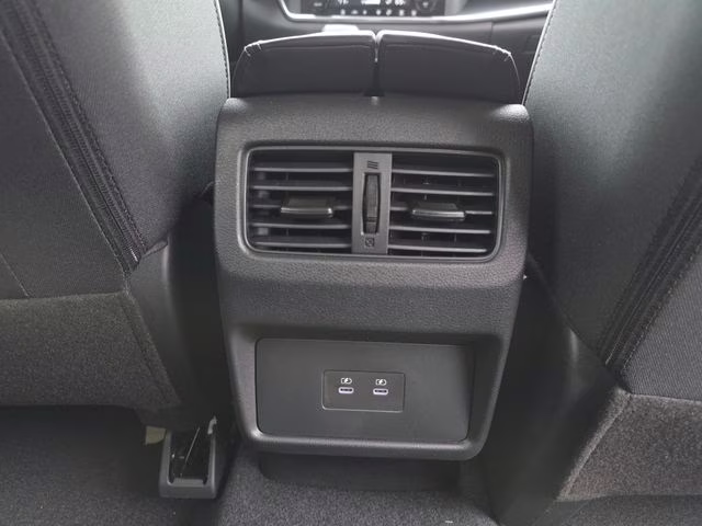 2026 Everest White Pearl Tricoat Nissan Rogue SV AWD SUV