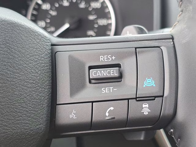 2026 Everest White Pearl Tricoat Nissan Rogue SV AWD SUV