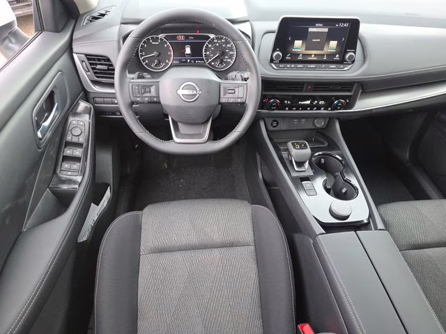 2026 Everest White Pearl Tricoat Nissan Rogue SV AWD SUV