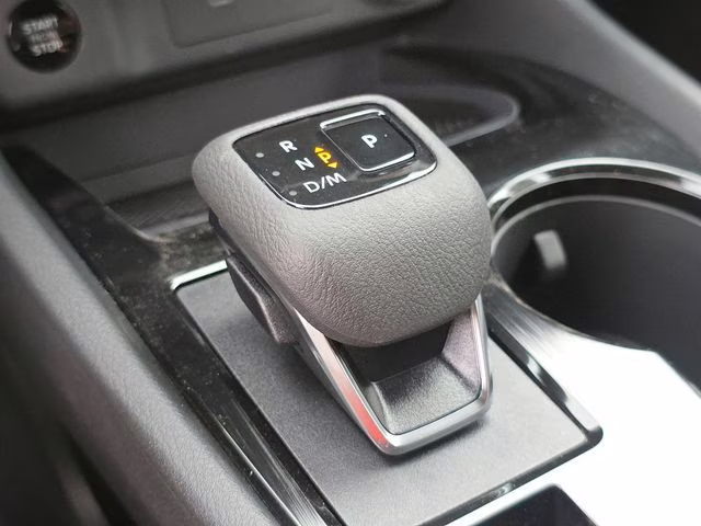 2026 Everest White Pearl Tricoat Nissan Rogue SV AWD SUV