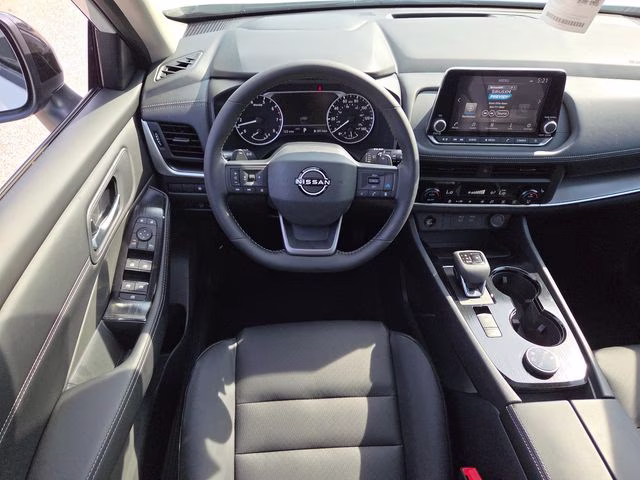 2026 Everest White Pearl Tricoat Nissan Rogue Dark Armor AWD SUV