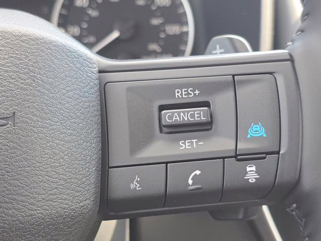 2026 Everest White Pearl Tricoat Nissan Rogue Dark Armor AWD SUV