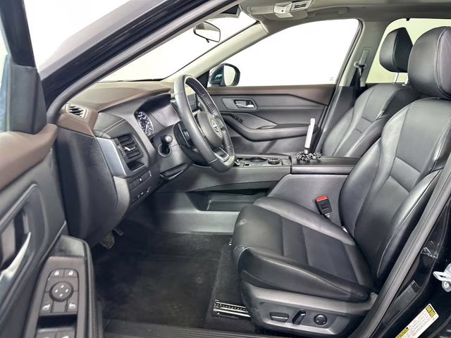 2023 Super Black Nissan Rogue SV AWD SUV