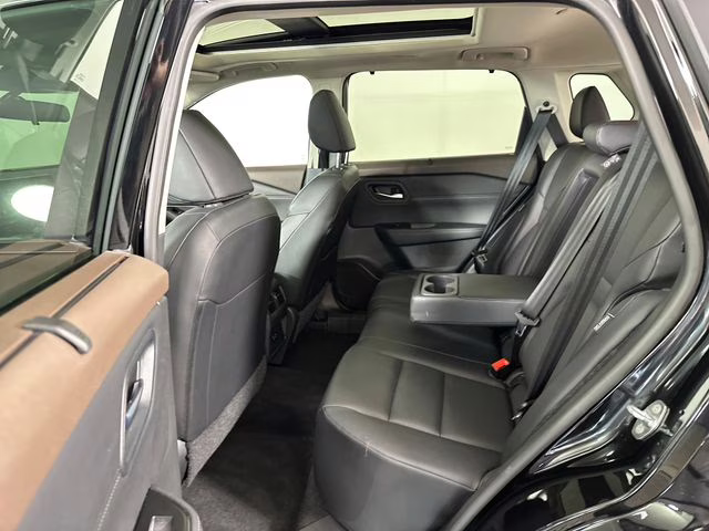 2023 Super Black Nissan Rogue SV AWD SUV