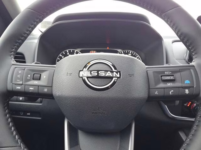 2026 Everest White Pearl Tricoat Nissan Rogue Dark Armor AWD SUV