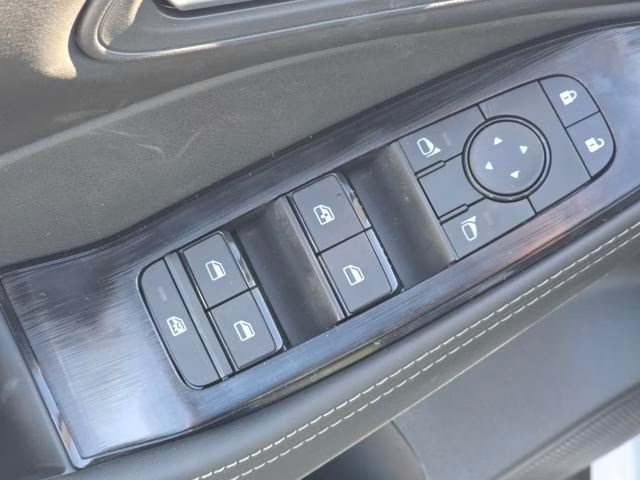2026 Everest White Pearl Tricoat Nissan Rogue SV AWD SUV