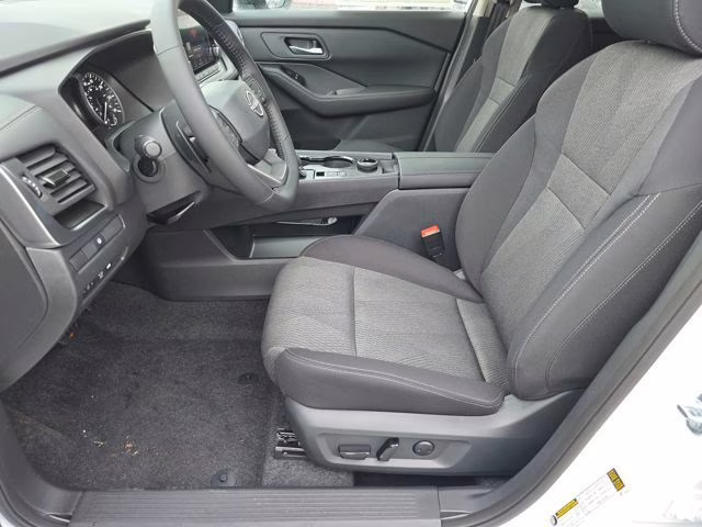 2026 Everest White Pearl Tricoat Nissan Rogue SV AWD SUV