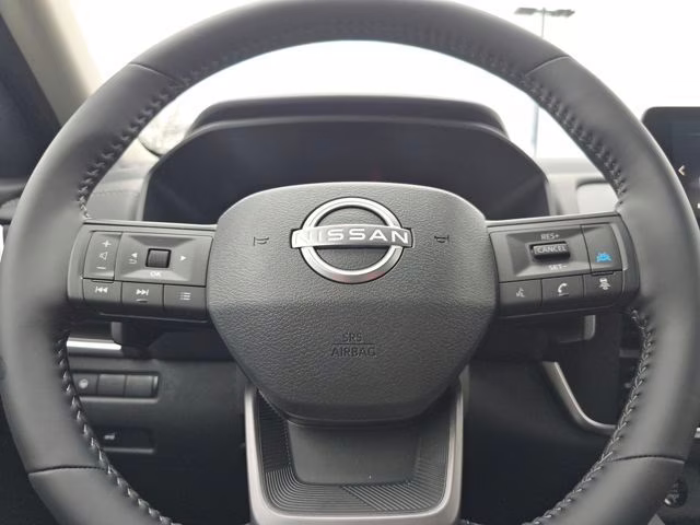 2026 Everest White Pearl Tricoat Nissan Rogue SV AWD SUV