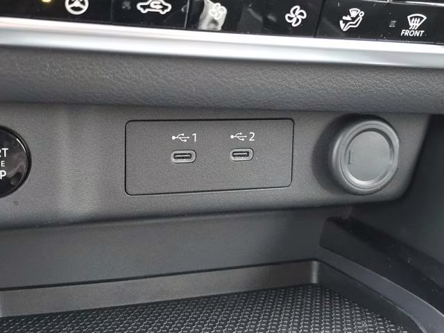 2026 Everest White Pearl Tricoat Nissan Rogue SV AWD SUV