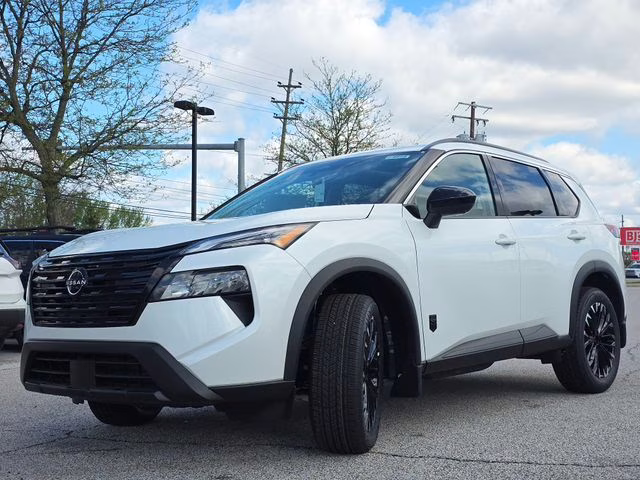 2026 Everest White Pearl Tricoat Nissan Rogue Dark Armor AWD SUV