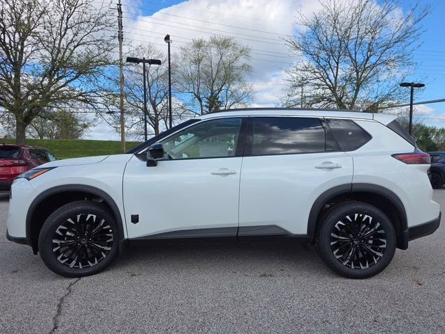 2026 Everest White Pearl Tricoat Nissan Rogue Dark Armor AWD SUV