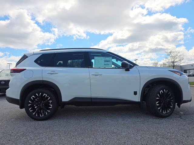 2026 Everest White Pearl Tricoat Nissan Rogue Dark Armor AWD SUV