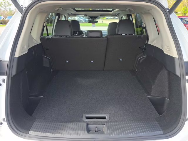 2026 Everest White Pearl Tricoat Nissan Rogue Dark Armor AWD SUV