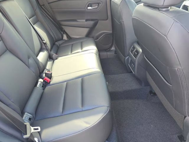 2026 Everest White Pearl Tricoat Nissan Rogue Dark Armor AWD SUV