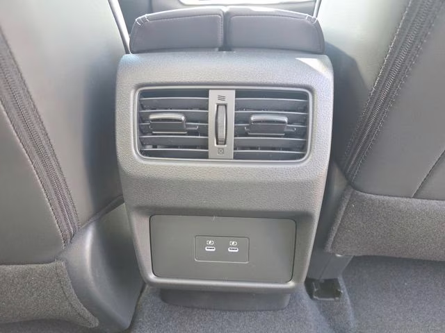 2026 Everest White Pearl Tricoat Nissan Rogue Dark Armor AWD SUV