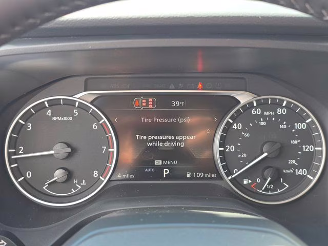 2026 Everest White Pearl Tricoat Nissan Rogue Dark Armor AWD SUV
