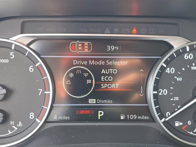 2026 Everest White Pearl Tricoat Nissan Rogue Dark Armor AWD SUV