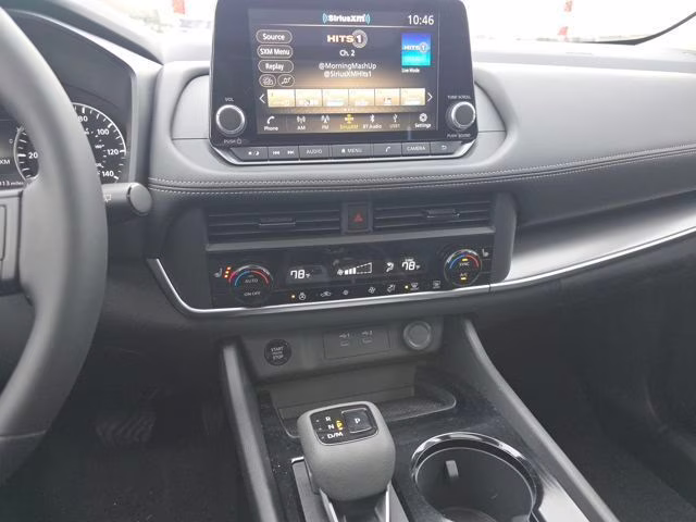 2026 Everest White Pearl Tricoat Nissan Rogue Dark Armor AWD SUV