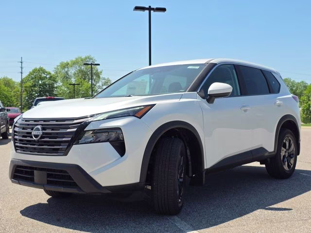 2026 Everest White Pearl Tricoat Nissan Rogue SV AWD SUV