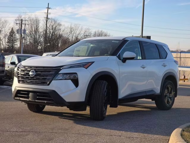 2026 Everest White Pearl Tricoat Nissan Rogue SV AWD SUV