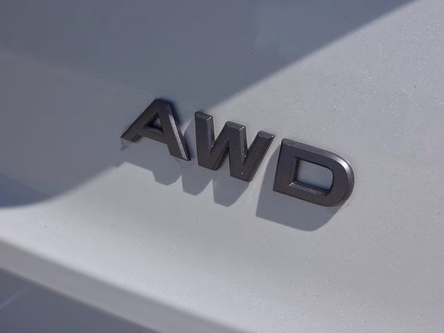 2026 Everest White Pearl Tricoat Nissan Rogue SV AWD SUV