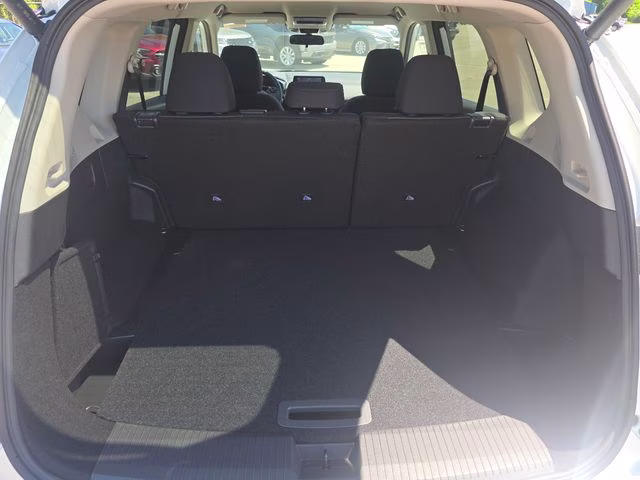 2026 Everest White Pearl Tricoat Nissan Rogue SV AWD SUV