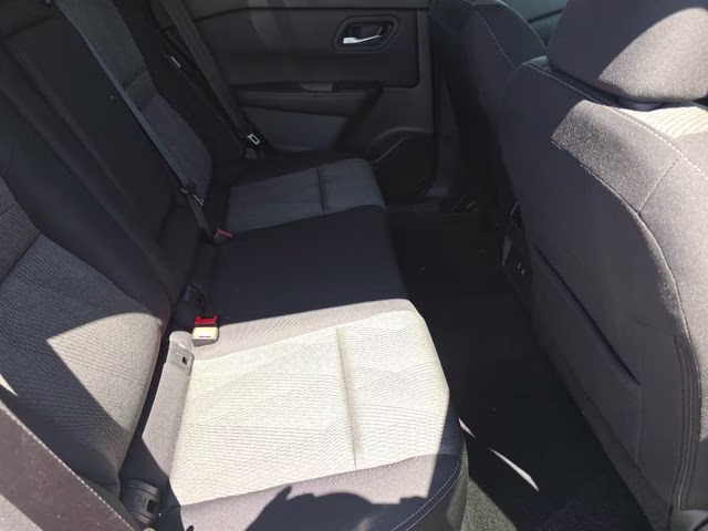 2026 Everest White Pearl Tricoat Nissan Rogue SV AWD SUV