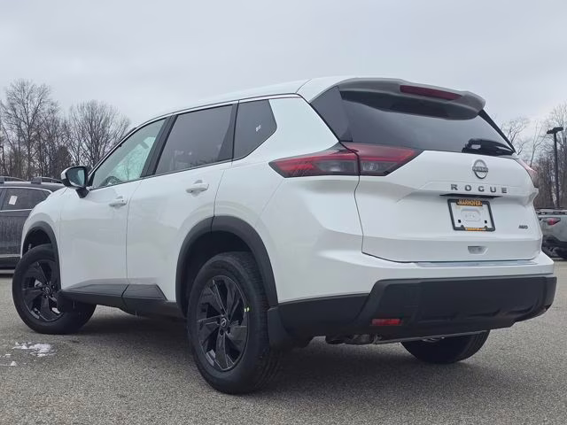 2026 Everest White Pearl Tricoat Nissan Rogue SV AWD SUV