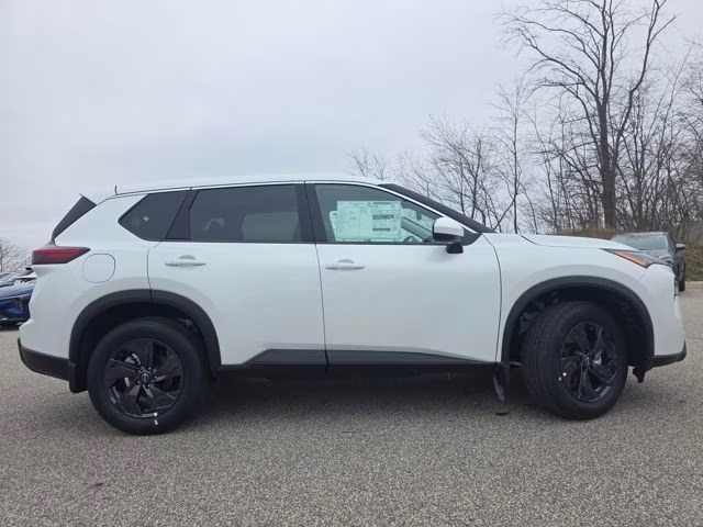 2026 Everest White Pearl Tricoat Nissan Rogue SV AWD SUV