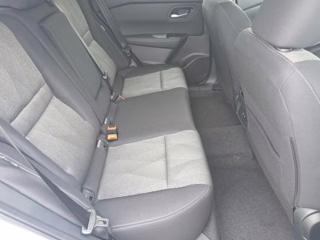 2026 Everest White Pearl Tricoat Nissan Rogue SV AWD SUV