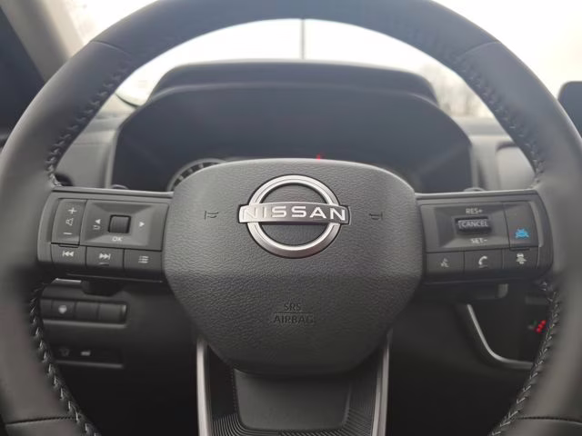 2026 Everest White Pearl Tricoat Nissan Rogue SV AWD SUV