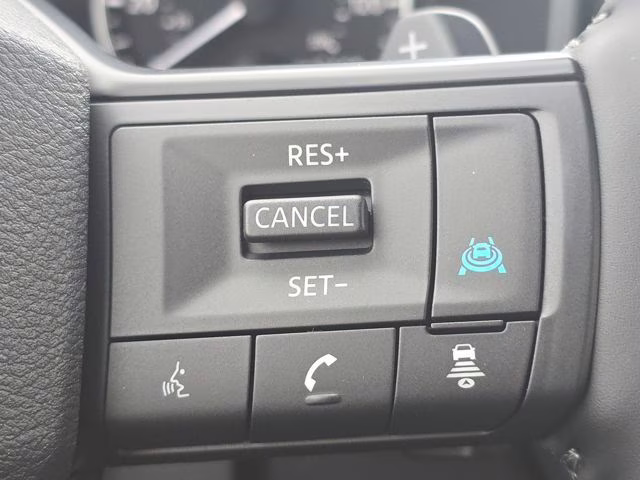 2026 Everest White Pearl Tricoat Nissan Rogue SV AWD SUV