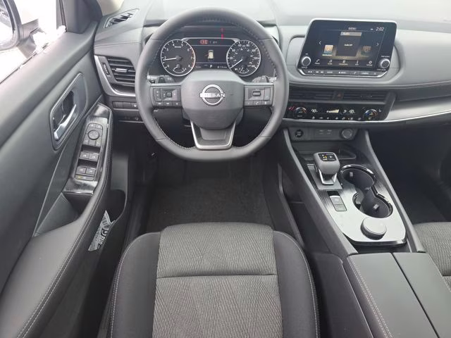 2026 Everest White Pearl Tricoat Nissan Rogue SV AWD SUV