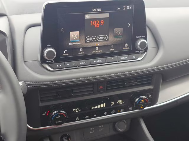 2026 Everest White Pearl Tricoat Nissan Rogue SV AWD SUV
