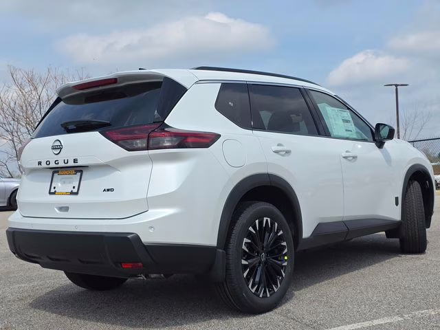 2026 Everest White Pearl Tricoat Nissan Rogue Dark Armor AWD SUV