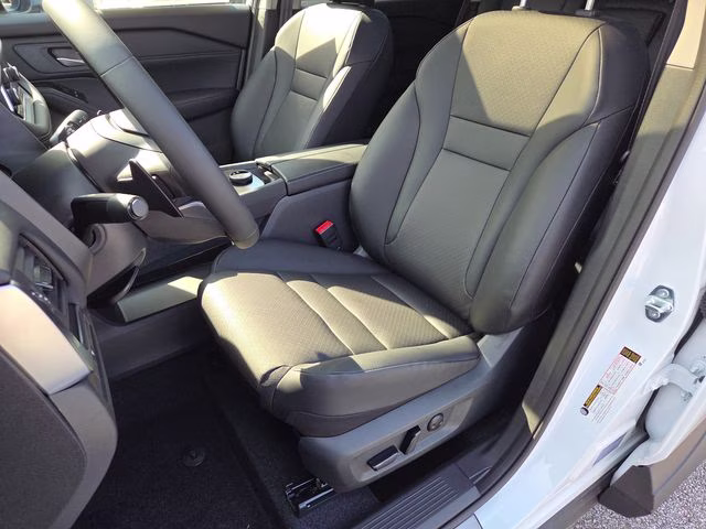 2026 Everest White Pearl Tricoat Nissan Rogue Dark Armor AWD SUV