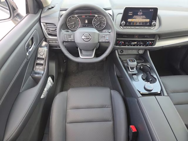 2026 Everest White Pearl Tricoat Nissan Rogue Dark Armor AWD SUV