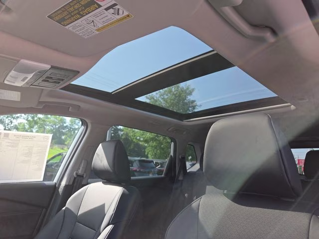 2026 Everest White Pearl Tricoat Nissan Rogue Dark Armor AWD SUV