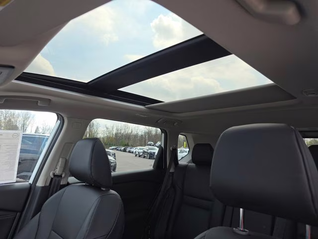 2026 Everest White Pearl Tricoat Nissan Rogue Dark Armor AWD SUV
