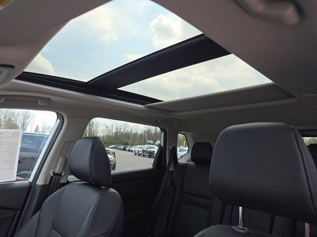 2026 Everest White Pearl Tricoat Nissan Rogue Dark Armor AWD SUV
